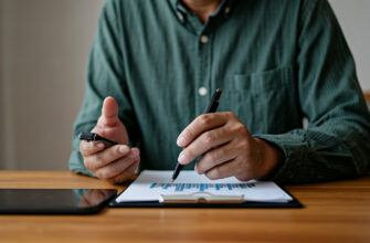 How Lenders Evaluate Your Debt To Income Ratio